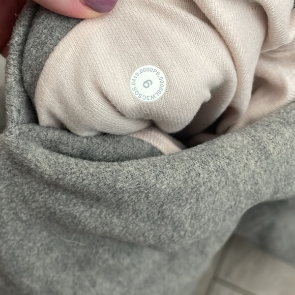 Lululemon high neck fleece - Picture 2 of 2